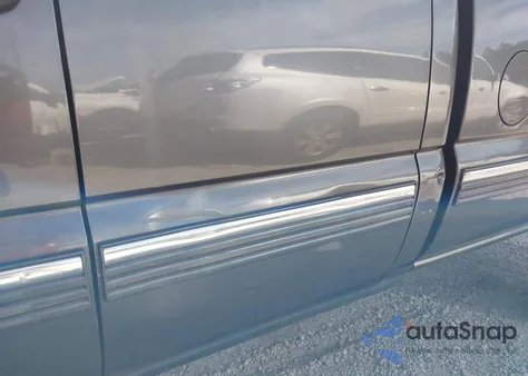 2000 Chevrolet Silverado 2500 Ls z USA, uszkodzony, nr VIN 1GCGK29U2YE328660